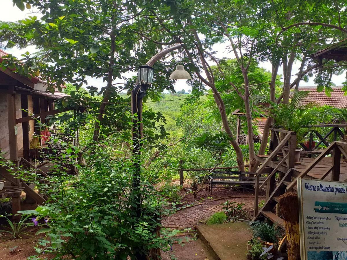 Nature House Eco-Lodge& Trekking Banlung Esterno foto