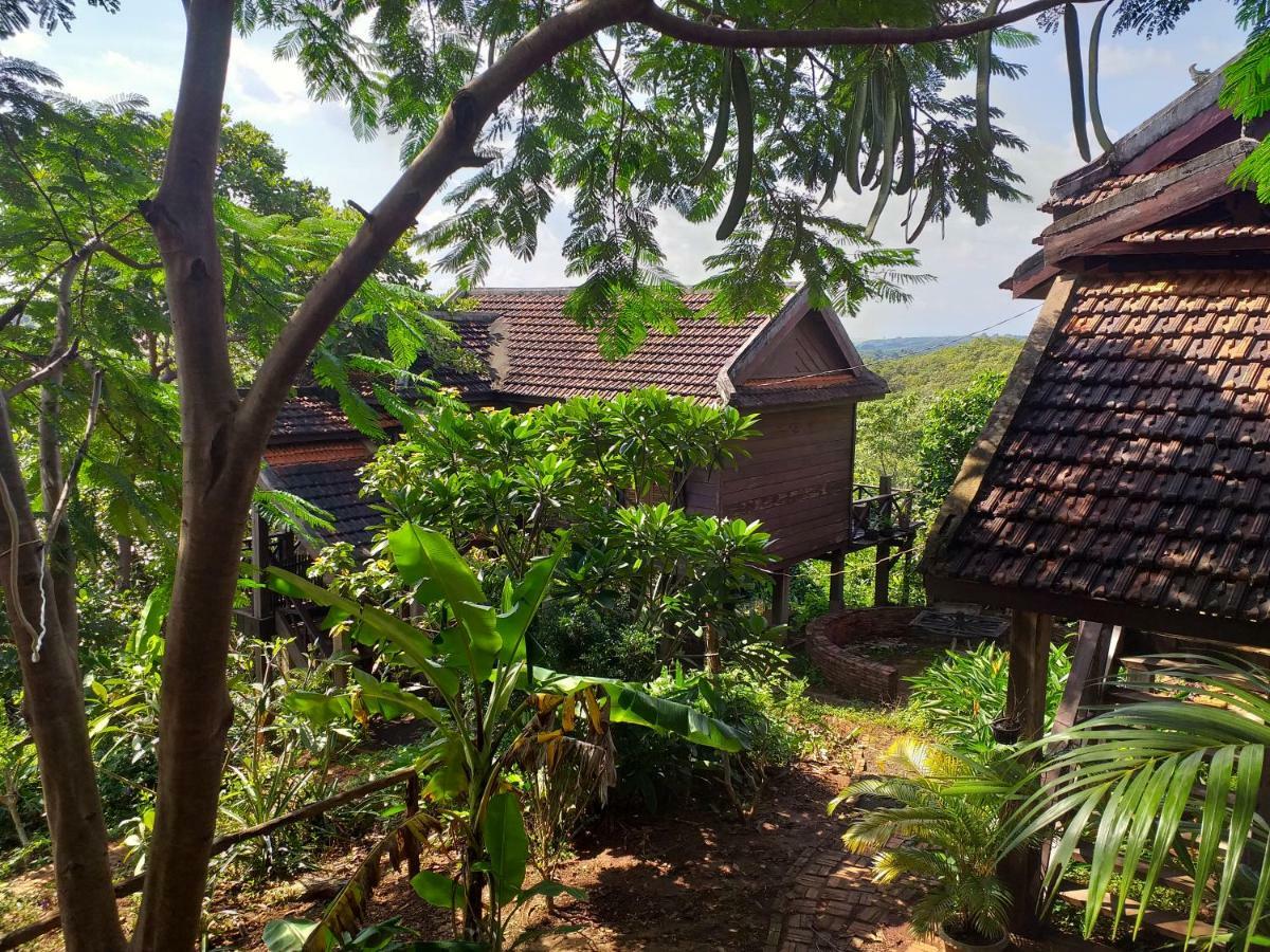 Nature House Eco-Lodge& Trekking Banlung Esterno foto